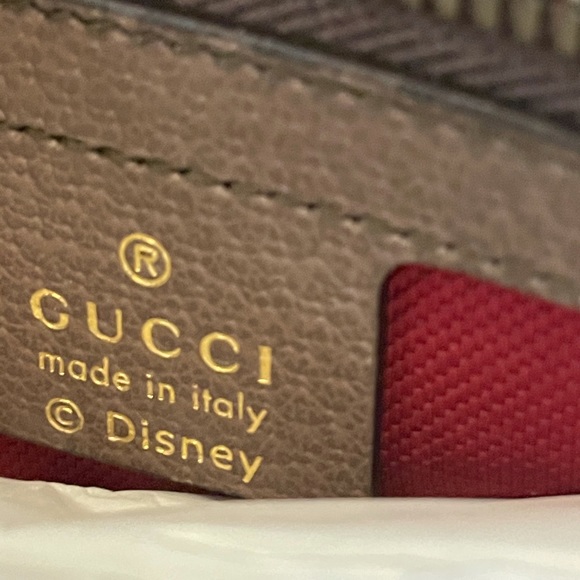 Gucci x Disney Donald Duck GG Print Belt Bag - Picture 11 of 13